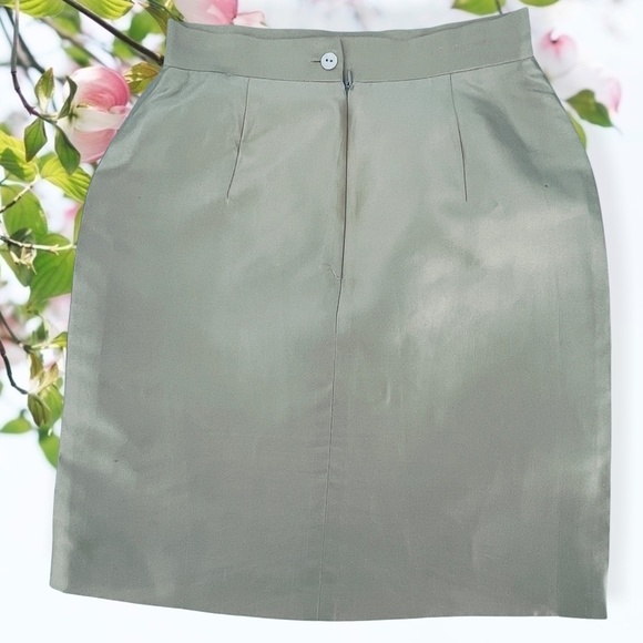 DOLCE & Gabana Silk Skirt - Picture 4 of 11